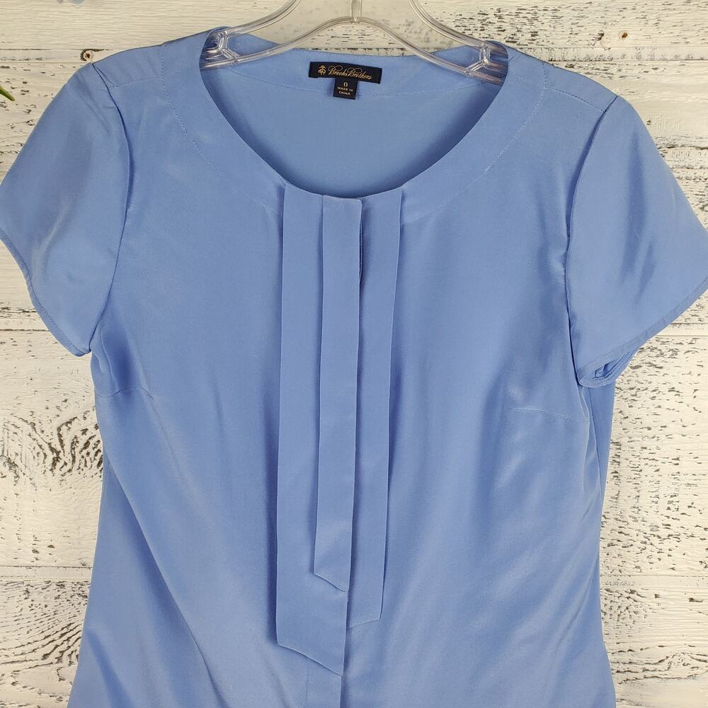 Brooks Brothers Blue Short Sleeve Silk Pleated Blouse Womens Sz 0 Career Top - Picture 3 of 6